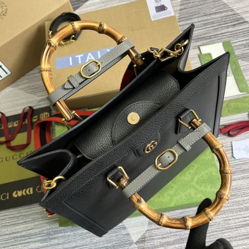 Gvc*1 tote bags